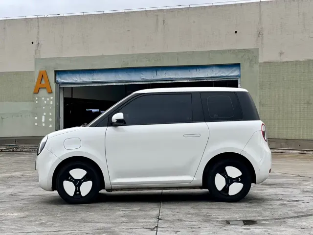 Changan Lumin — Фото автомобиля 11