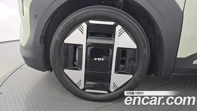 Kia EV3 — Фото автомобиля 5