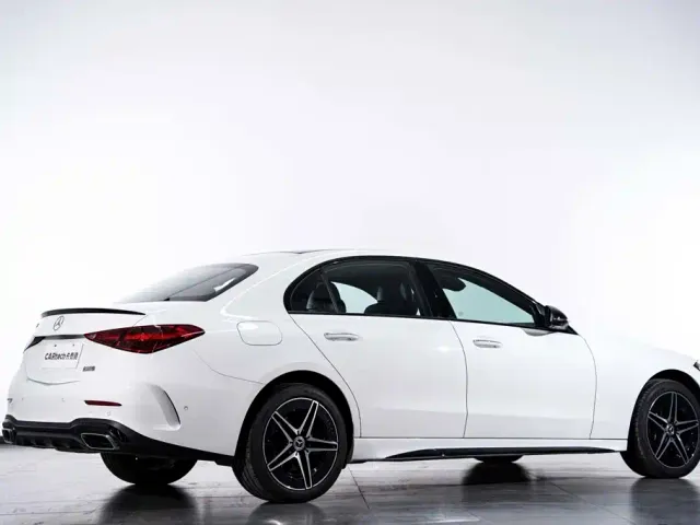 Mercedes-Benz C-Class — Фото автомобиля 8