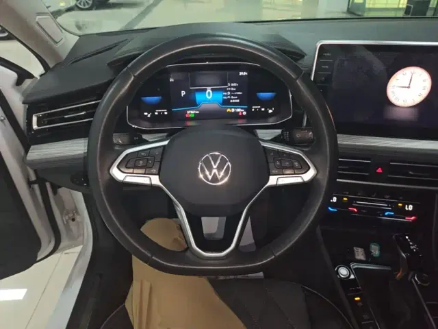 Volkswagen Sagitar — Фото автомобиля 10