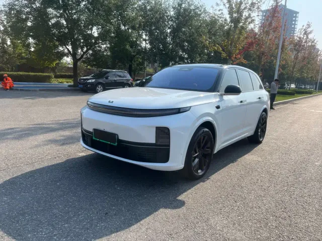 Фотография автомобиля — Li Auto L7
