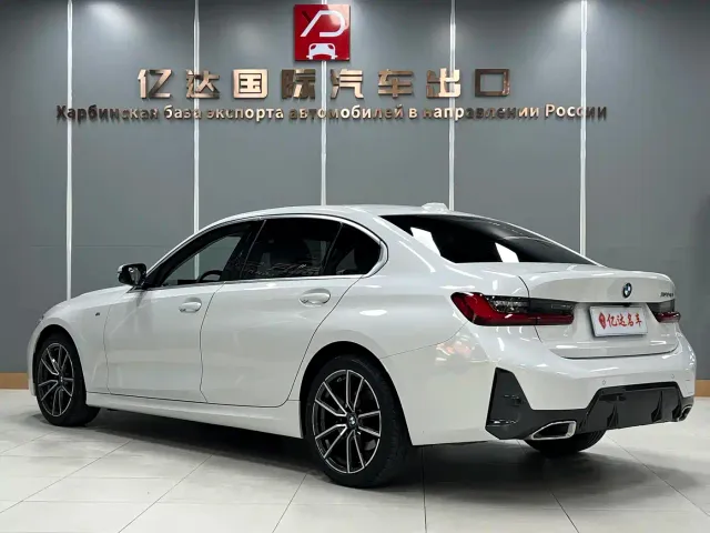 BMW 3 Series — Фото автомобиля 4