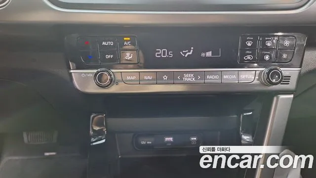Kia Seltos New — Фото автомобиля 17