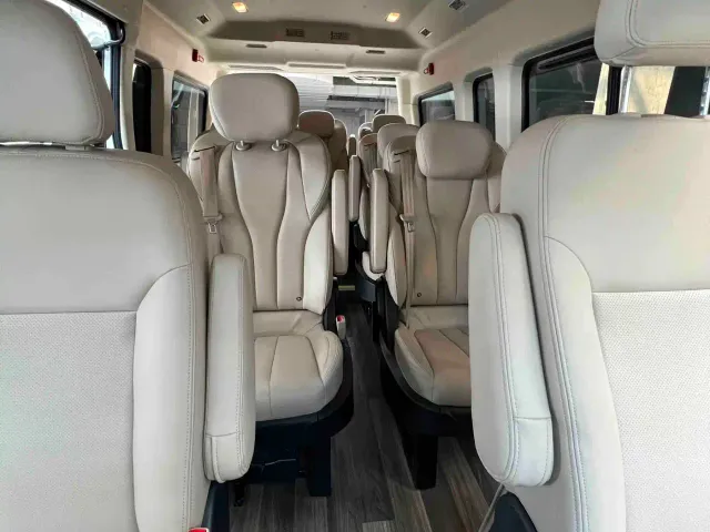 Maxus Xintu V80 — Фото автомобиля 11