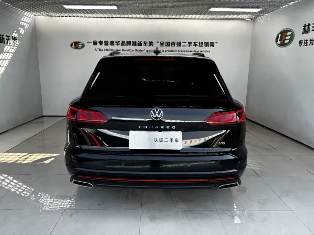 Volkswagen Touareg — Фото автомобиля 6