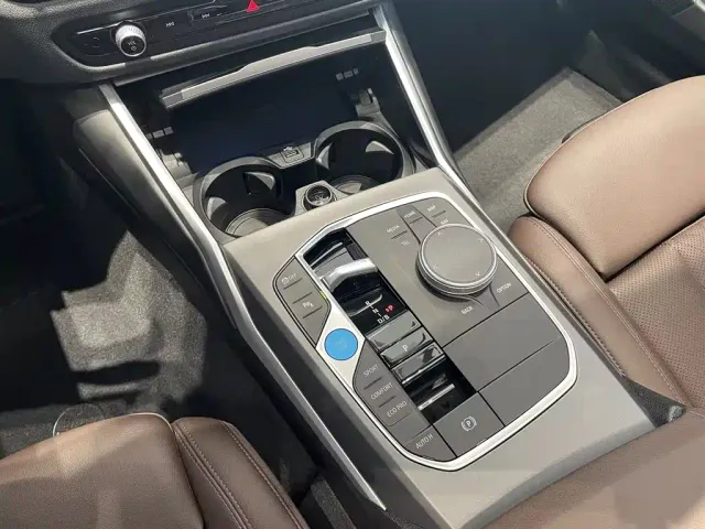 BMW i3 — Фото автомобиля 16