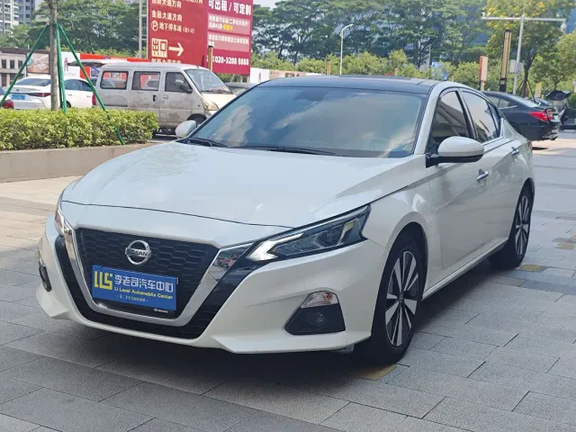 Фотография автомобиля — Nissan Teana