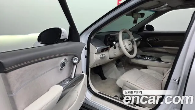 Genesis GV60 — Фото автомобиля 8