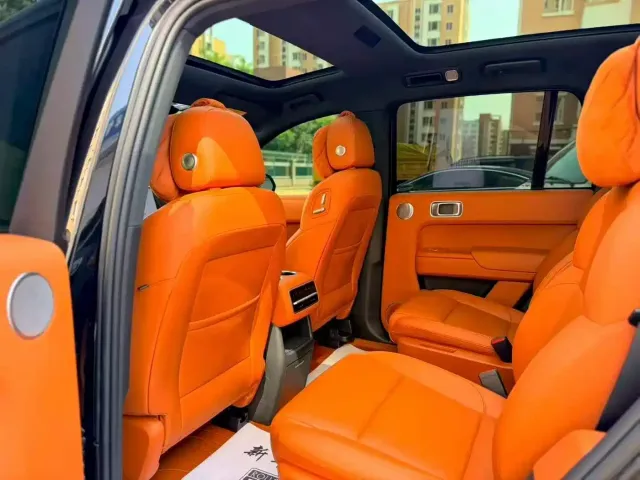 Li Auto L8 — Фото автомобиля 6