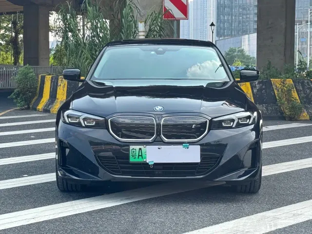 BMW i3 — Фото автомобиля 2