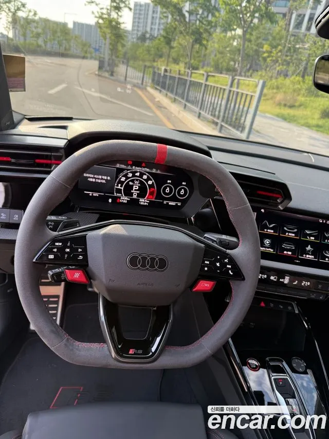 Audi RS3 — Фото автомобиля 5