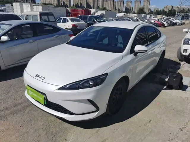 Фотография автомобиля — BYD Seal 05 DM-i