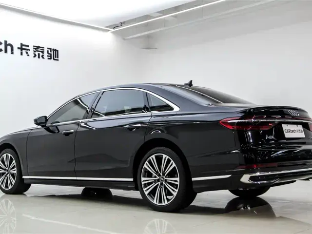 Audi A8 — Фото автомобиля 7
