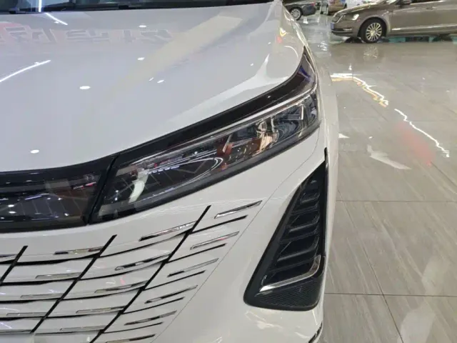 Changan CS75 Plus — Фото автомобиля 23