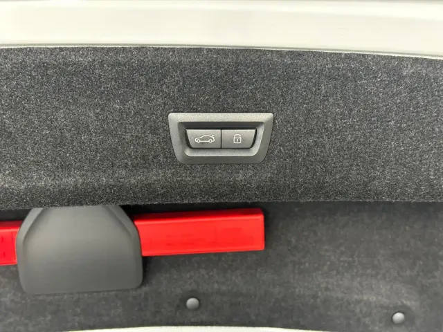 BMW 3 Series — Фото автомобиля 24