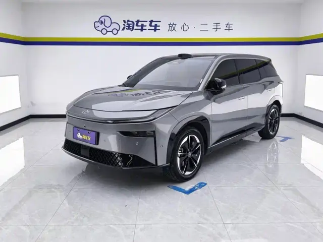 Фотография автомобиля — Toyota BoZhi 3X