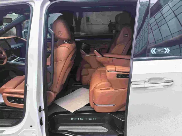 GAC Trumpchi Xiangwang M8 — Фото автомобиля 8