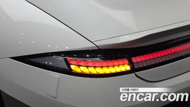 Hyundai Ioniq 6 — Фото автомобиля 8
