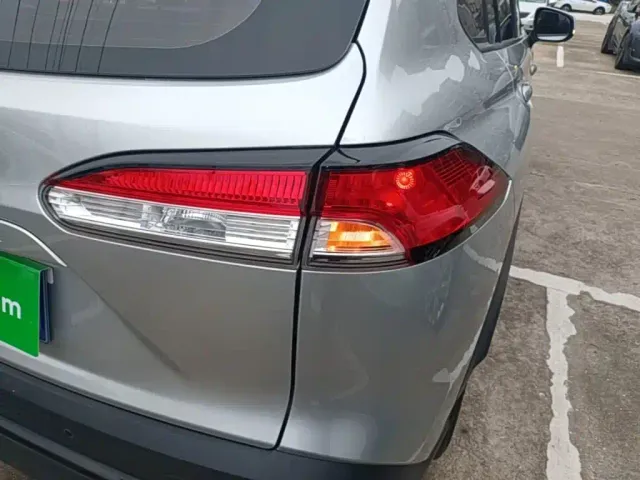 Toyota Frontlander — Фото автомобиля 7