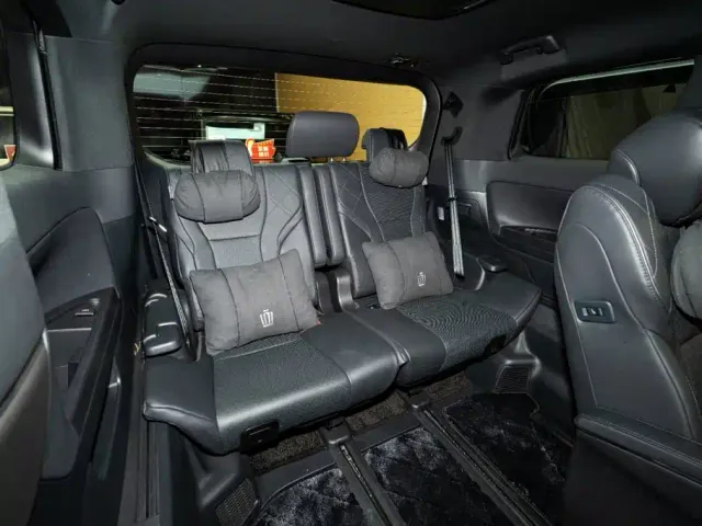 Toyota Vellfire — Фото автомобиля 13