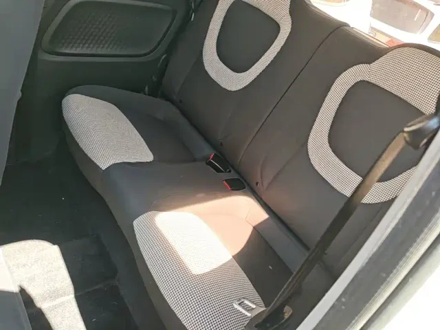 Wuling Hongguang Mini EV — Фото автомобиля 12