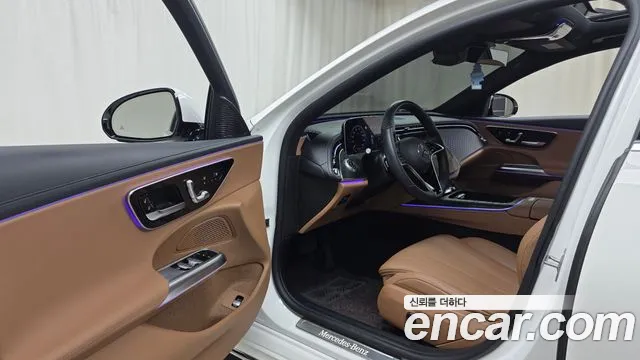 Mercedes-Benz E-Class — Фото автомобиля 10
