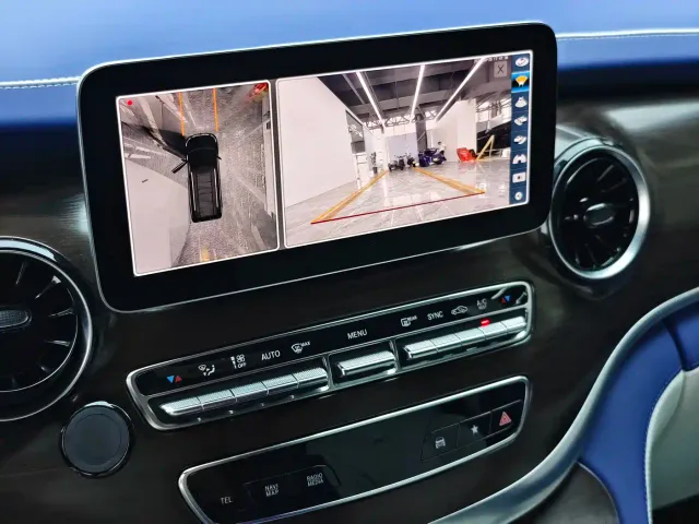 Mercedes-Benz V-Class — Фото автомобиля 13