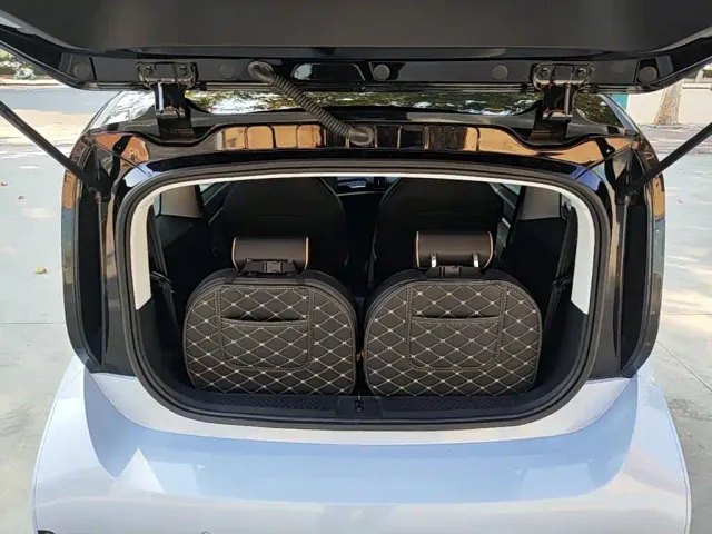 Baojun KiWi EV — Фото автомобиля 18