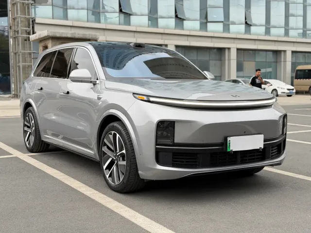 Li Auto L9 — Фото автомобиля 3