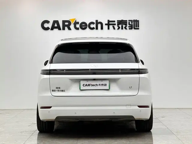 Li Auto L7 — Фото автомобиля 4
