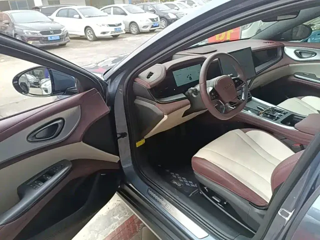 BYD Seal 07 DM-i — Фото автомобиля 15