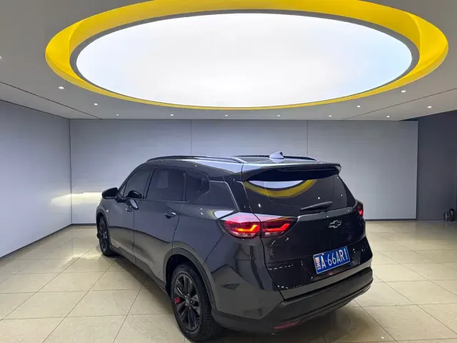 Chevrolet Orlando — Фото автомобиля 6