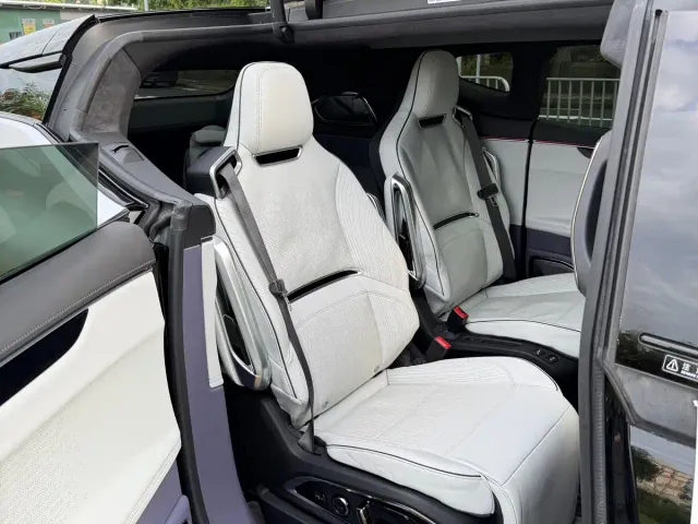 HiPhi HiPhi X 2021 Flagship Edition 6-Seater — Фото автомобиля 12