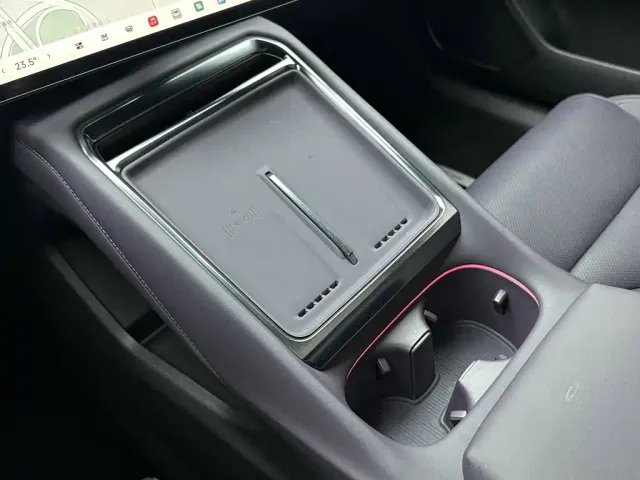 Xpeng P7 — Фото автомобиля 20