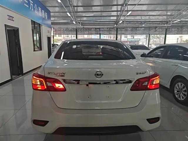 Nissan Sylphy — Фото автомобиля 5
