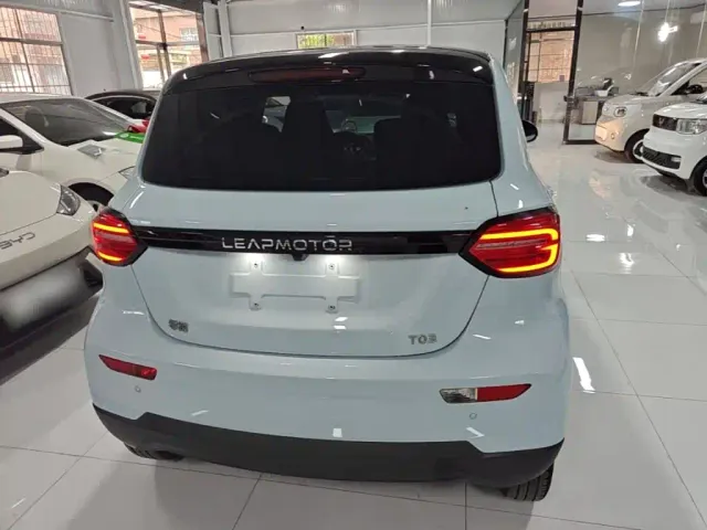 Leapmotor T03 — Фото автомобиля 5