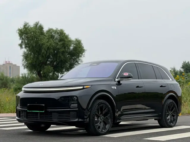 Фотография автомобиля — Li Auto L7