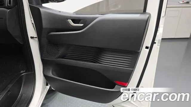 Hyundai Staria — Фото автомобиля 14