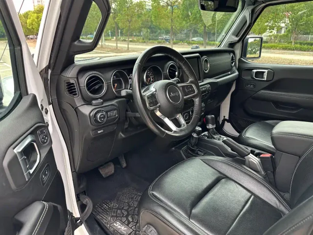 Jeep Gladiator — Фото автомобиля 5