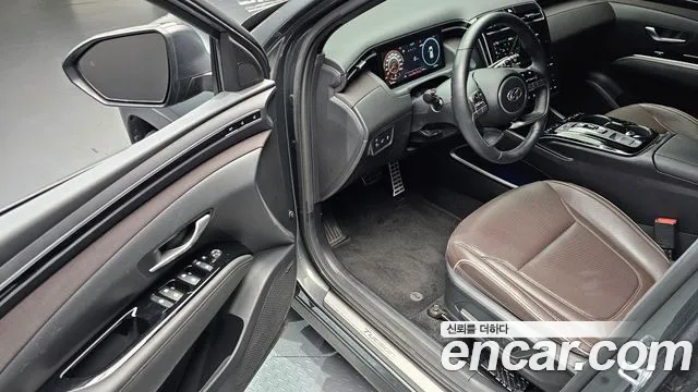 Hyundai Tucson Tucson (NX4) Бензин 1.6 турбо 2WD — Фото автомобиля 10