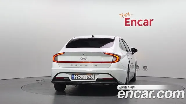 Hyundai Sonata — Фото автомобиля 4