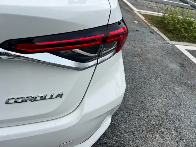 Toyota Corolla — Фото автомобиля 8