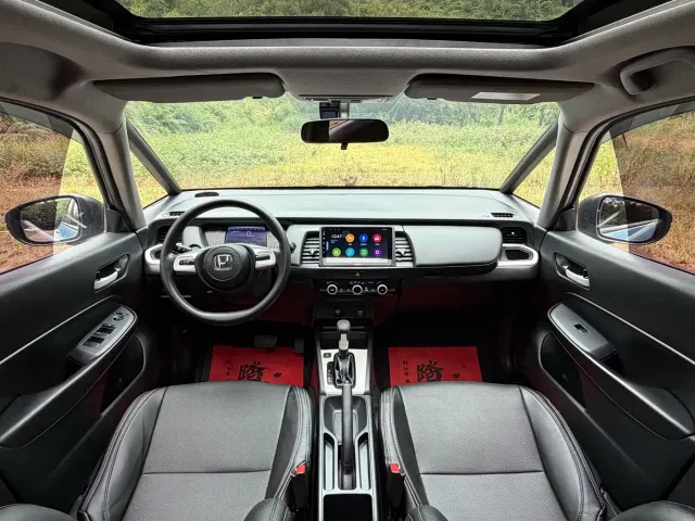 Honda Fit — Фото автомобиля 5