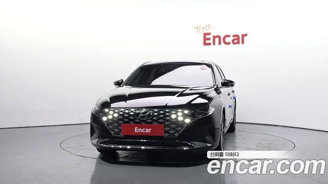 Hyundai Grandeur Новый Grandeur IG 3.0 LPi (Для проката) — Фото автомобиля 3