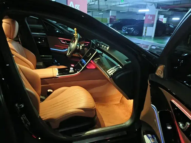Mercedes-Benz S-Class — Фото автомобиля 13