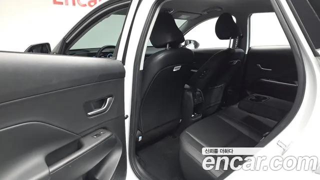 Hyundai Kona SX2 — Фото автомобиля 16