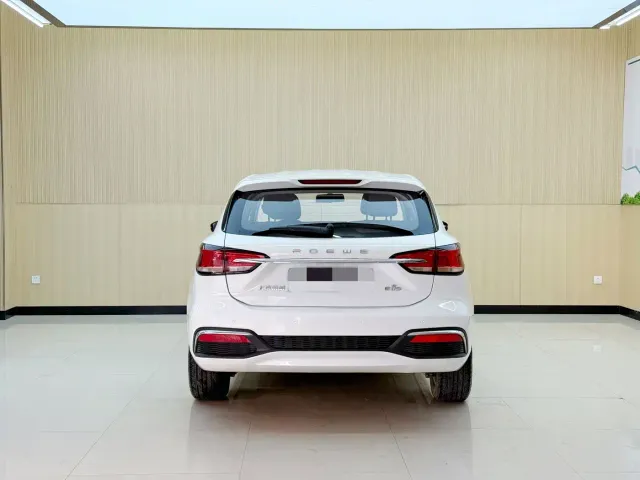 Roewe Ei5 — Фото автомобиля 13