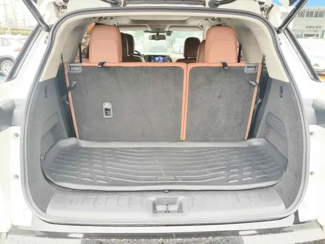 Nissan Terra — Фото автомобиля 5
