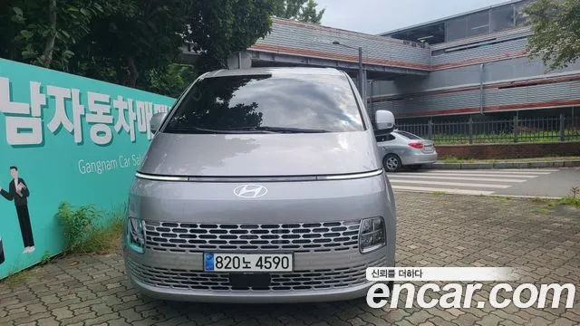 Hyundai Staria — Фото автомобиля 2