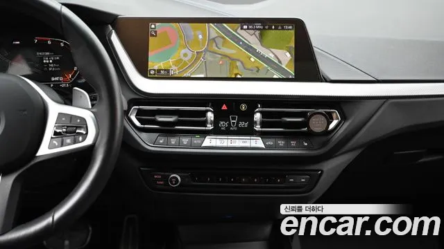 BMW 1 Series F40 — Фото автомобиля 14